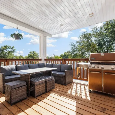Pool, Sauna, Work out area, ping pong, King Bed.  So Many Amenities!!!