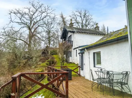 Dhivach Lodge Отели рядом с достопримечательностью «Урквхарт Касл»