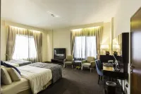 Howard Johnson by Wyndham Bur Dubai Hotels in Dubai