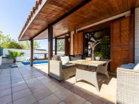 Tropical 2 - balcony