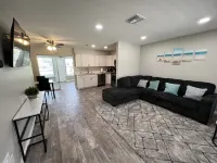 Cozy 2 Bedroom near the Springs