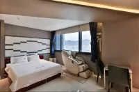 Yeongdeok Gangguhang Cloud Hotel - Parkplatz