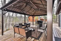 Cozy 4 BR Waterfront Retreat Near Bike Trails!  Pontoon Available! NEW LISTING