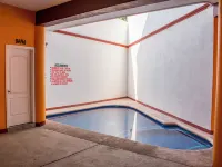 OYO Hotel la Playa فنادق في زيهواتانيجو دي أزويتا