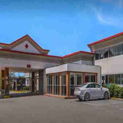 Red Carpet Inn & Suites Hotel Exterior