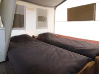 Lodge in Twijzel for 8 Person Hotel dekat Buitenpost