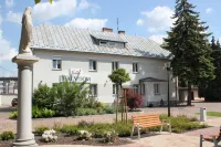 ホステル ビヤウィ ドム のホテル