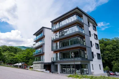 Mountain Side Hakuba Hoteles en Hakuba