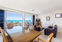 Capeview Apartments - Right on Kings Beach Các khách sạn ở Moffat Beach