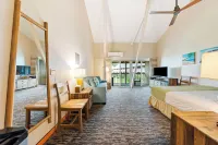 The ISO by Castle Kauai otelleri