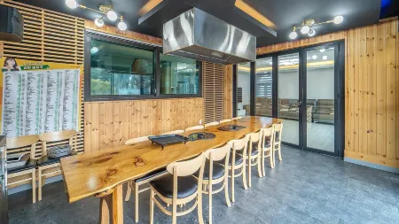 Daebudo Juni Pension Отели рядом с достопримечательностью «365 대부도 캠핑시티»