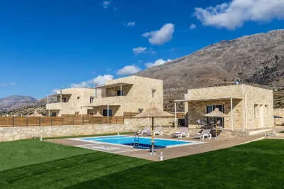Private Modern Villa w Pool and Stunning Sea Views