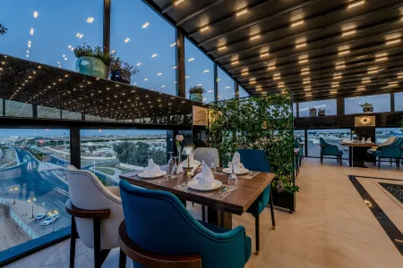 Lilac Park Hotel Отели рядом с Аэропорт Табук