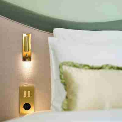Les Bains De Spa Rooms