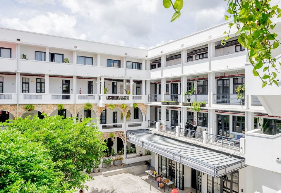 hotel overview picture