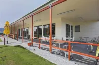 Tui Base Camp - bar