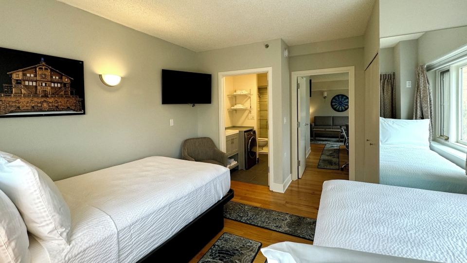 The Gem Museum Suites Evanston