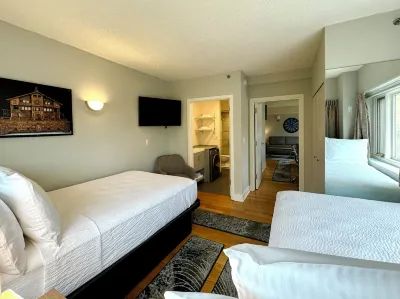 The Gem Museum Suites Evanston Hotels in Skokie