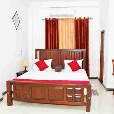 Sasanda Villa and Yala Safari Place Rooms