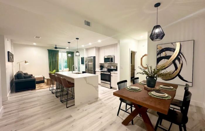 Handsboro Pointe Condo & Suites