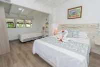 Romance Bungalows Hoteles cerca de Beau Vallon Beach