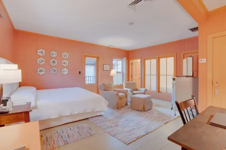 當代藝術館保時旅館