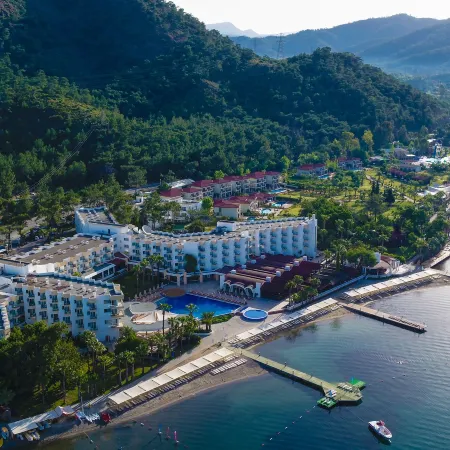 Fortezza Beach Resort