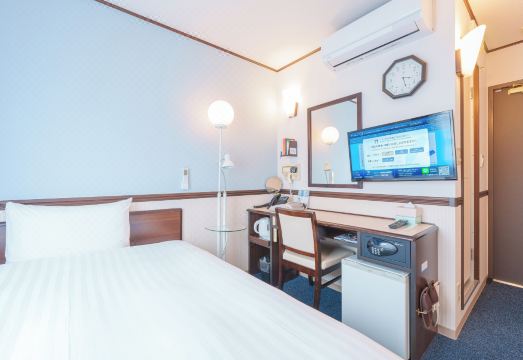 4. 토요코인 신 오..