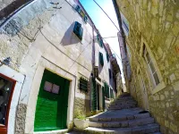 Accommodation Old Town Vitaic فنادق في كوركولا