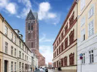 Charmante Ferienwohnung in Wismar mit Garten Hotels in Wismar