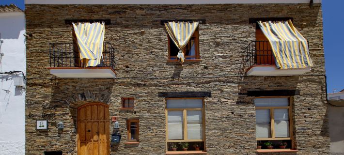 Casa Rural la Breña Hotels in Caceres