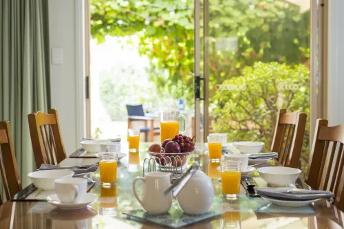Bellevue Bed & Breakfast - Homestays
