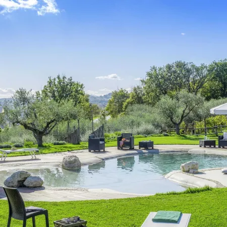 Lavish Home in Fermo with Pool Отели в г. Фермо
