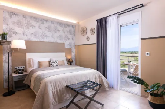Elle Rooms & Suites