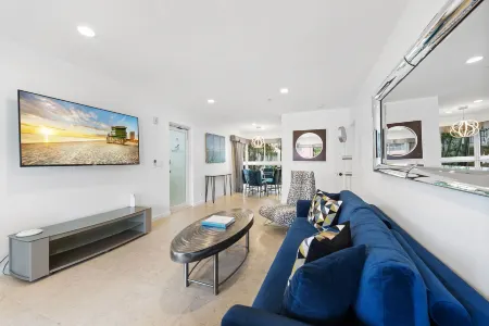 Isle of Venice Residence and Marina