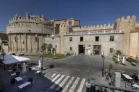 Hostal Restaurante Puerta del Alcázar Hotels in Avila
