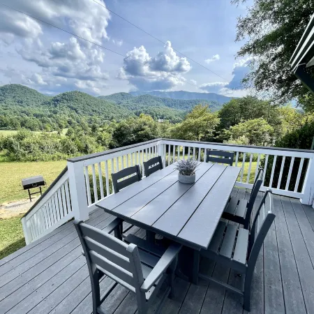 Peace of Paradise 2 Bedroom Home by RedAwning