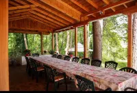 Welcoming Bungalow in Petrich - Homestays