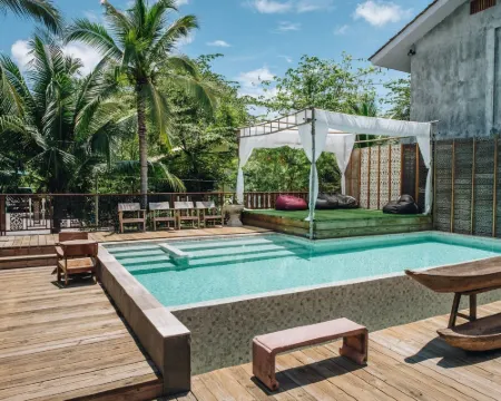 ルアンサネーハー アムパワー アムパワーのホテル