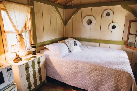 Dreamers Writing Farm Отели в г. Оуэн-Саунд