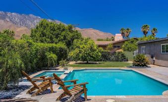 Relax at the 3BR Tranquil Oasis in Palm Springs