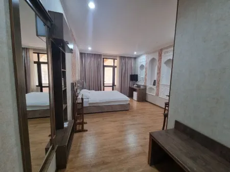 Omar Khayyam Hotel