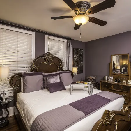 Carriage Way Inn Bed & Breakfast Adults Only - 21 Years Old and up