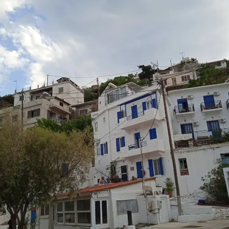 Alkistis Cozy by the Beach Apartment in Ikaria Island Intherma Bay - 2nd Floor