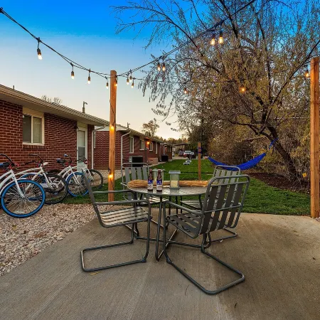 Hidden Gem Near Old Town | Grill & Cruiser Bikes!