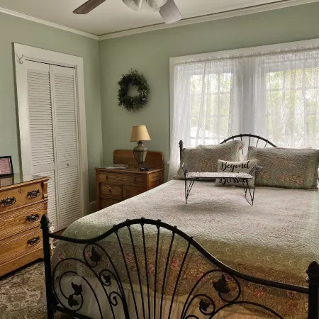 Inn Shepard's Park Hotels in Stuart