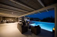 Thalasses Villas - Uima-altaat