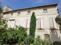 Le Clos des Consuls Hotels in Tarascon