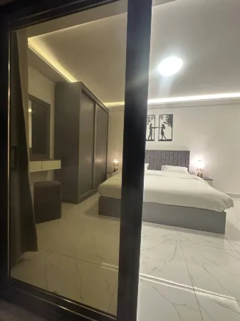 Cozy Rooftop Near Al Services 23 Отели рядом с достопримечательностью «Университет Иордания»