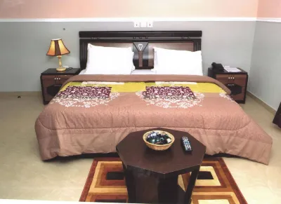 NAPTIN EXECUTIVE HOTEL AND SUITES Hotels near National Library Jos Branch